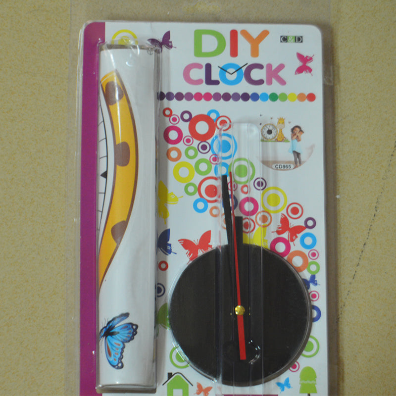 Cute Giraffe Wall Sticker Clock